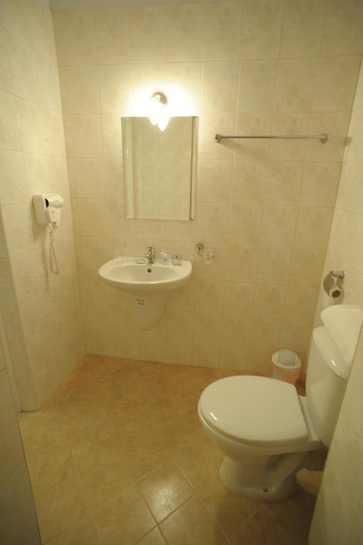 Hotel Alexander София Экстерьер фото